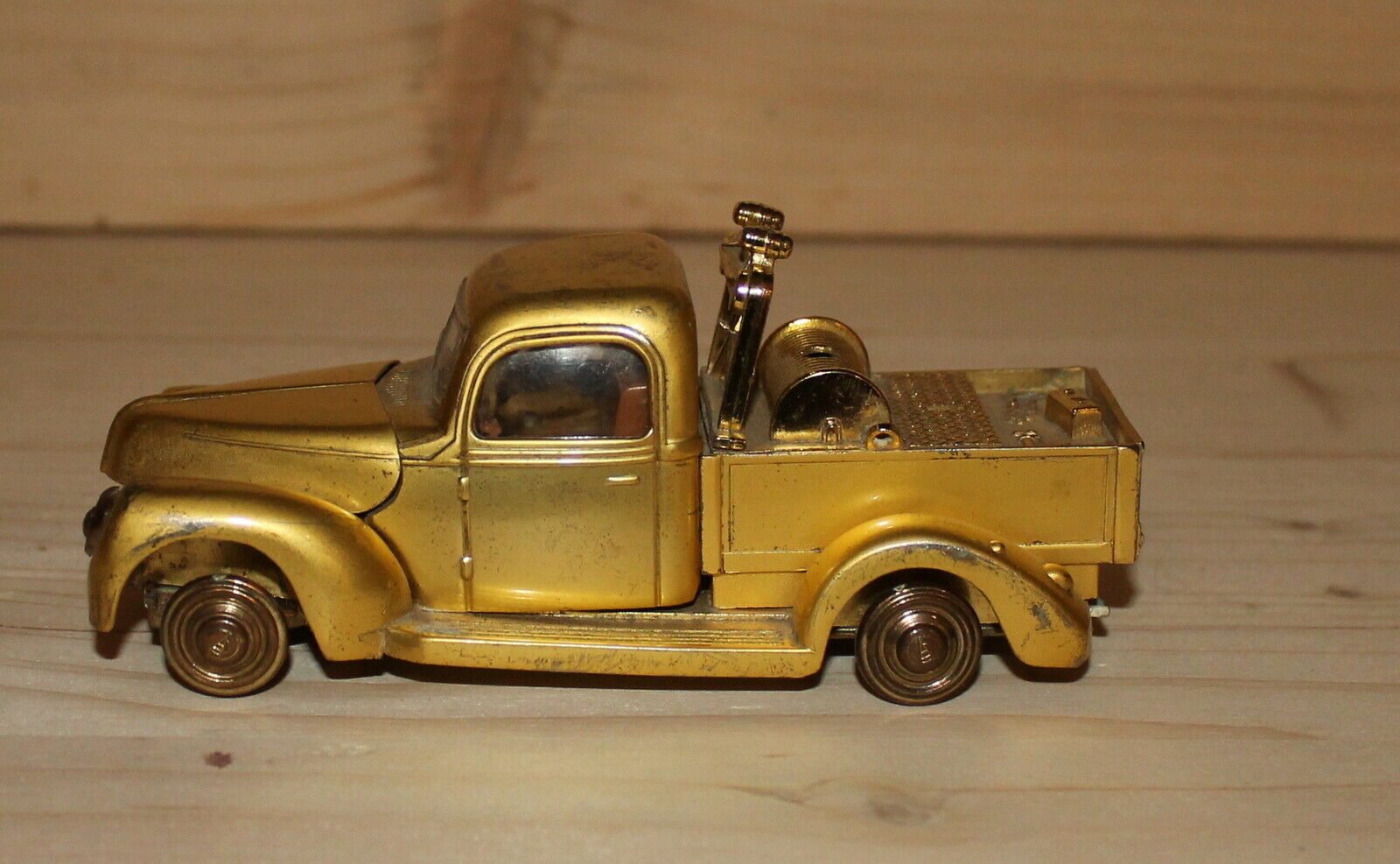 Vintage Metal Pick Up Truck Lighter