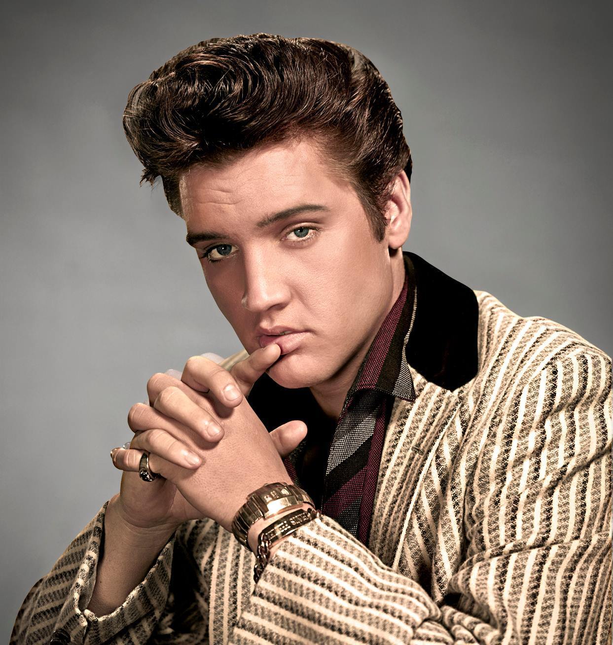 Best Of Elvis Presley Karaoke Dvd!  40 Pop Songs That Play On Any Dvd Player!