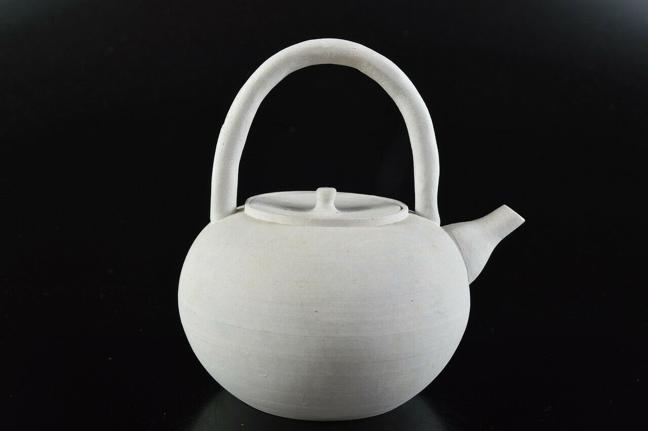 L7169: Japanese Kiyomizu-ware Unglazed Earthenware Bofura Teapot Kyusu Sencha