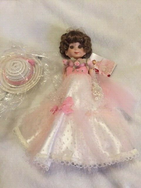 Betsy Mccall  11" Porcelain Doll With Box
