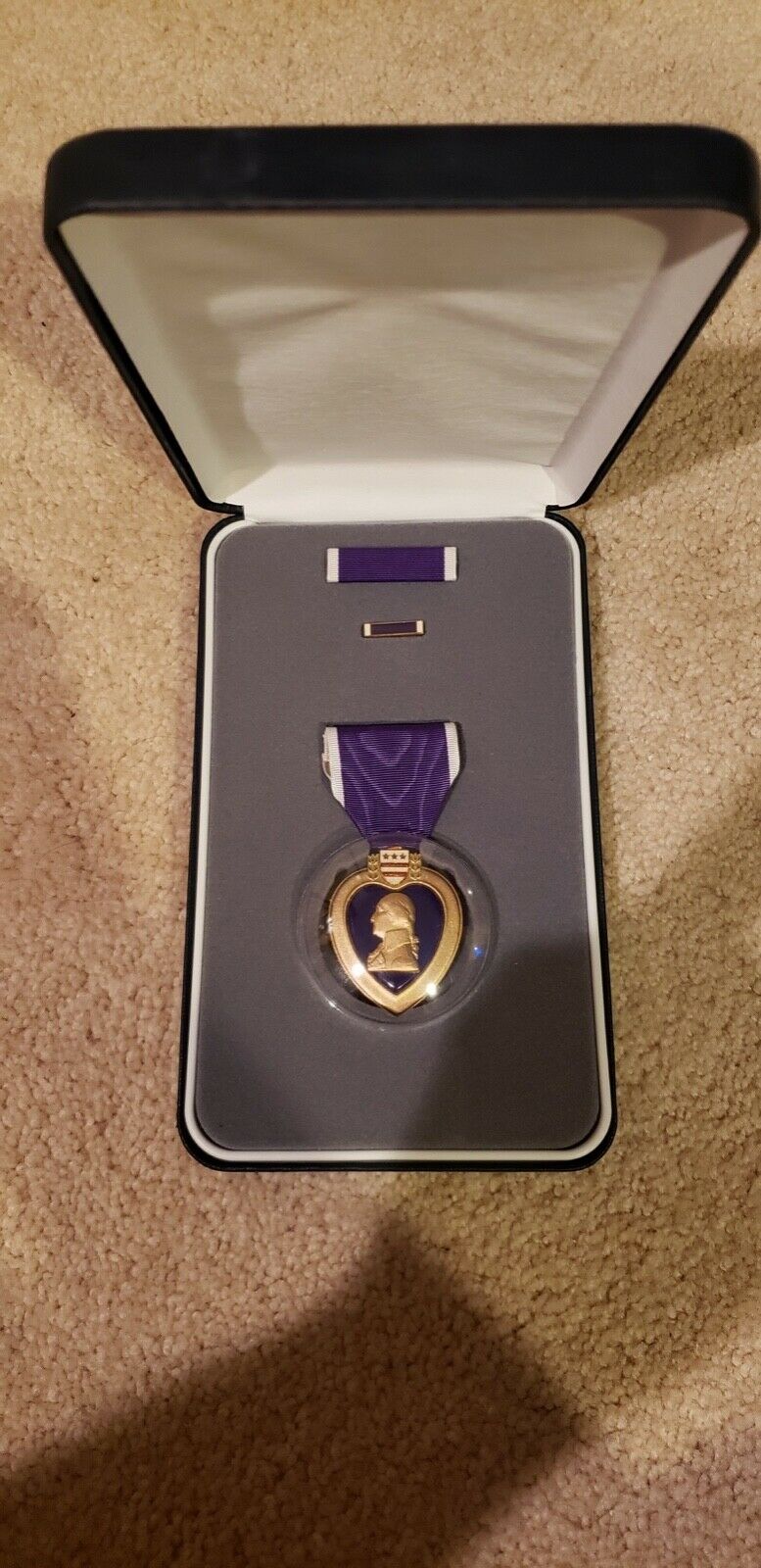 New-us Military Merit Purple Heart Medal Ribbon Lapel Pin W/coffin Case*unmarked