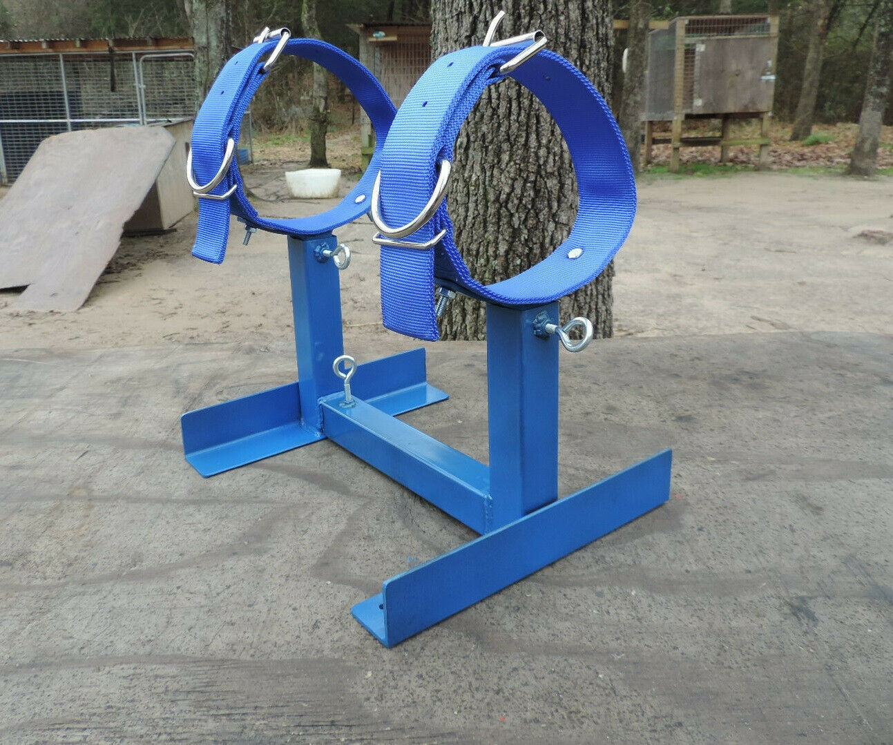 Fully Adjustable Grooming / Breeding Stand W Collars!